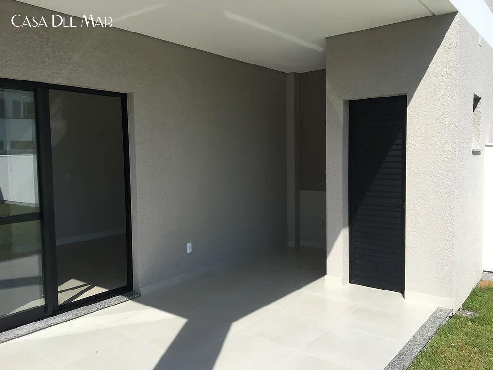 Casa de 3 quartos, 162m² no bairro Cachoeira do Bom Jesus, em Florianópolis | Eu Corretor