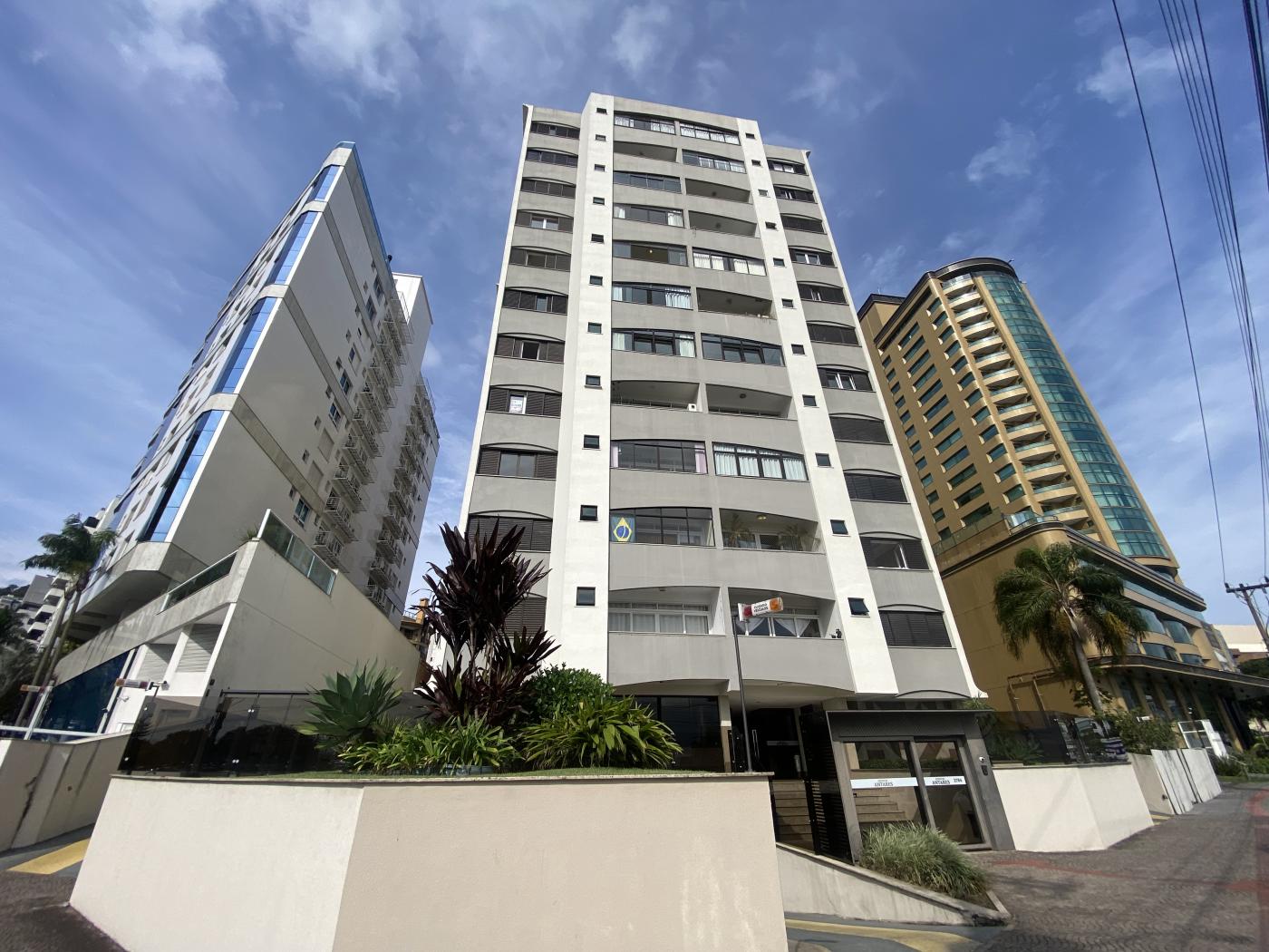 Apartamento de 3 quartos, 111m² no bairro Agronômica, em Florianópolis | Eu Corretor