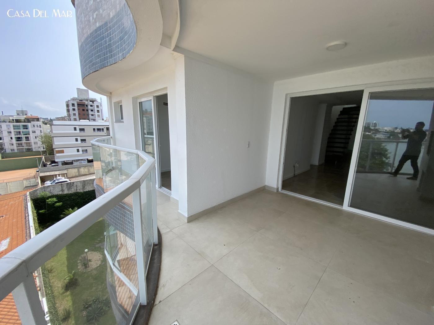 Cobertura de 4 quartos, 227m² no bairro Coqueiros, em Florianópolis | Eu Corretor