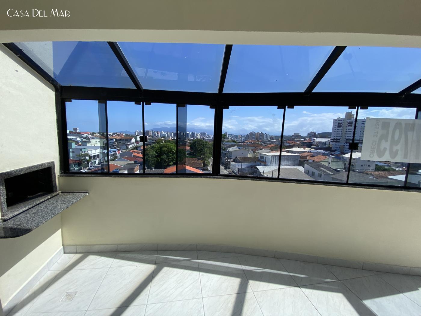 Apartamento de 3 quartos, 137m² no bairro Barreiros, em São José | Eu Corretor
